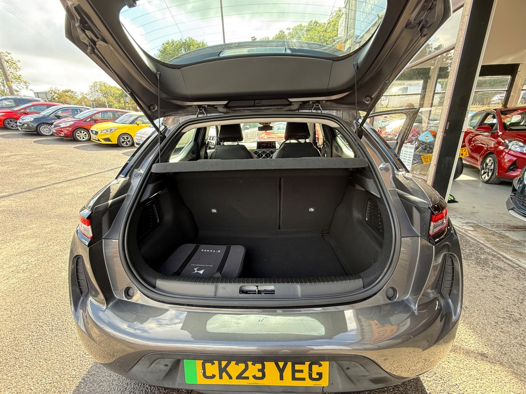 DS DS 3 Opera E-tense Ev Red #35