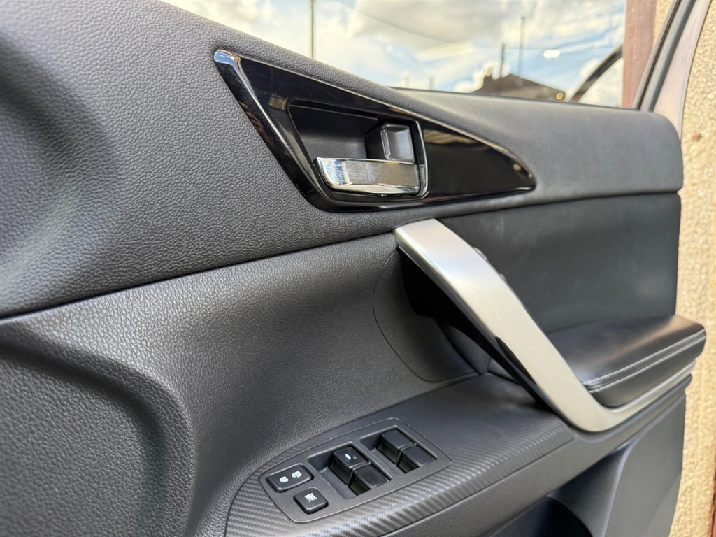 Mitsubishi Eclipse Cross Eclipse Cross 2 4X2 Grey #28