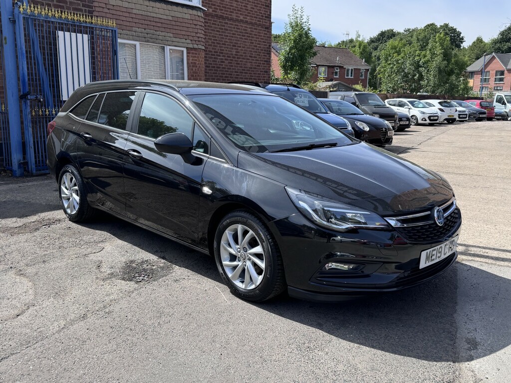 Vauxhall Astra 1.6 Cdti Ecotec Blueinjection Design Black