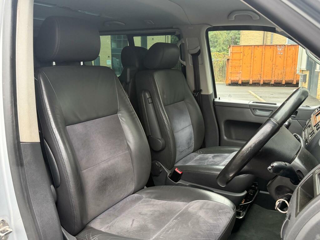 Volkswagen Caravelle Mpv Silver #14