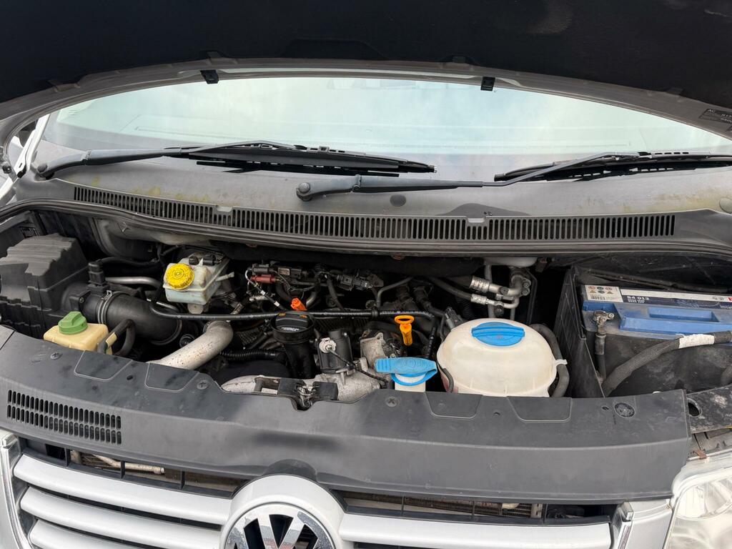 Volkswagen Caravelle Mpv Silver #19