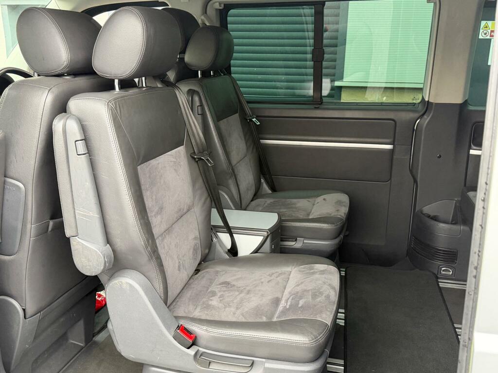 Volkswagen Caravelle Mpv Silver #18