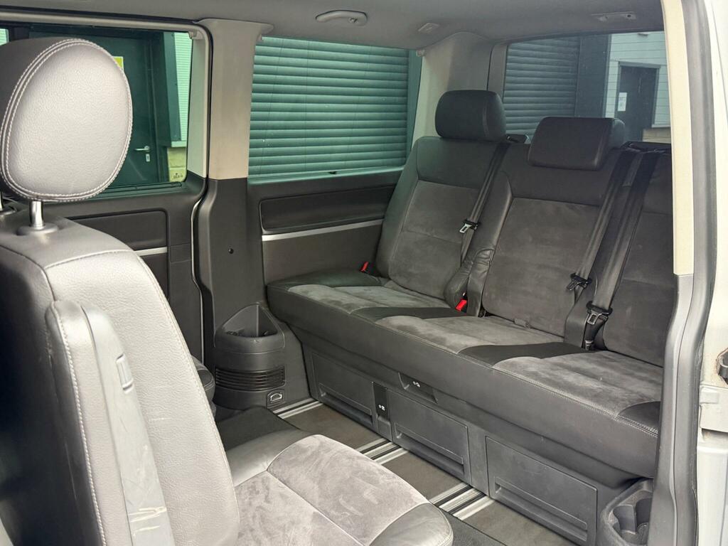 Volkswagen Caravelle 2.5 Tdi Pure Drive Executive Tiptronic Euro 4 Silver #3