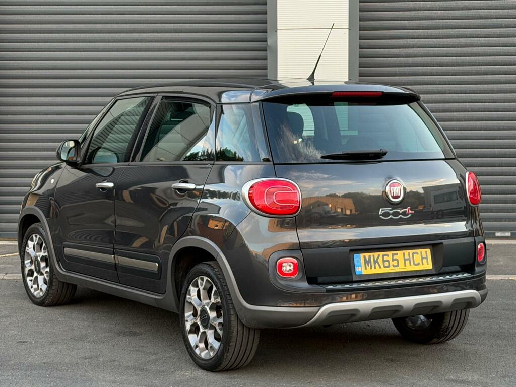 Fiat 500L Red #10