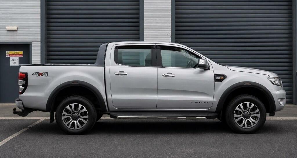 Ford Ranger Black #6