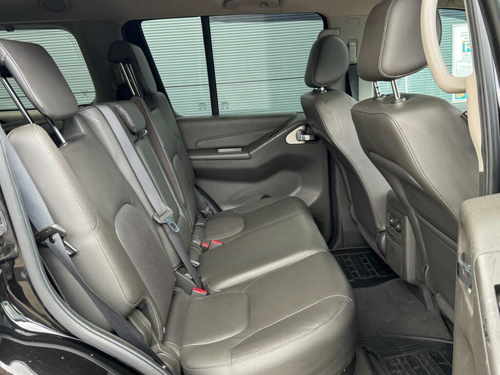 Nissan Pathfinder Tekna #26