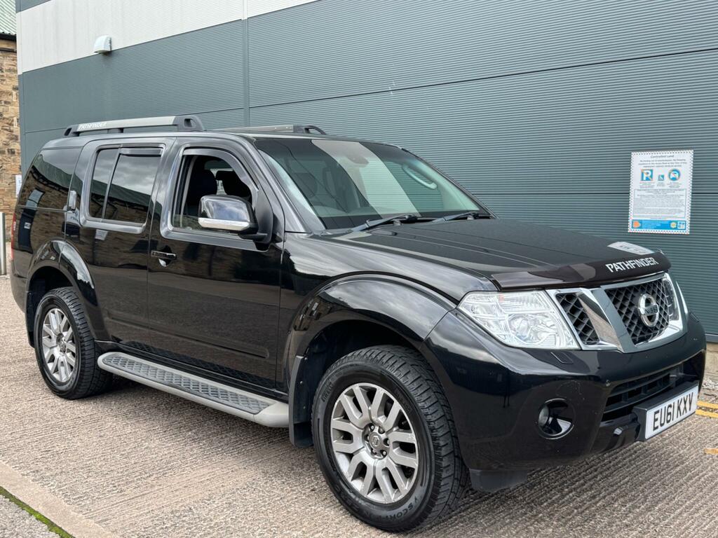 Nissan Pathfinder Tekna #14