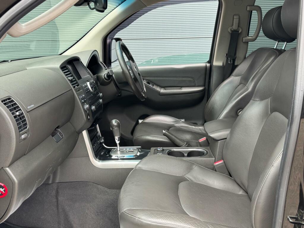 Nissan Pathfinder Tekna #34