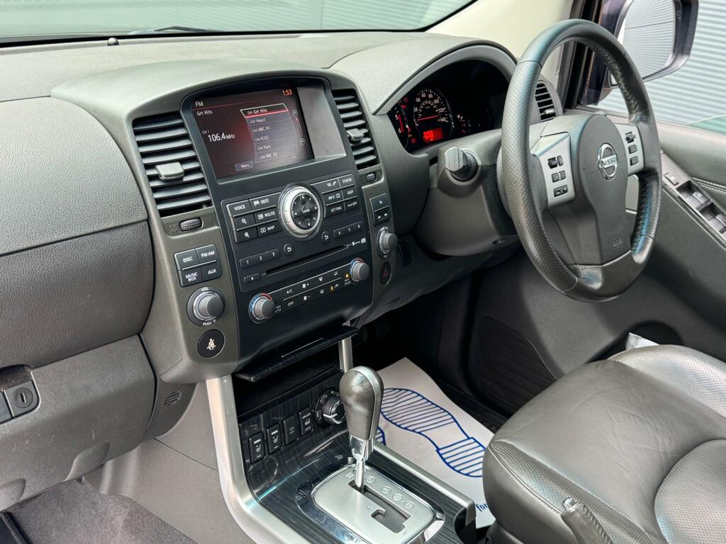 Nissan Pathfinder Tekna #32