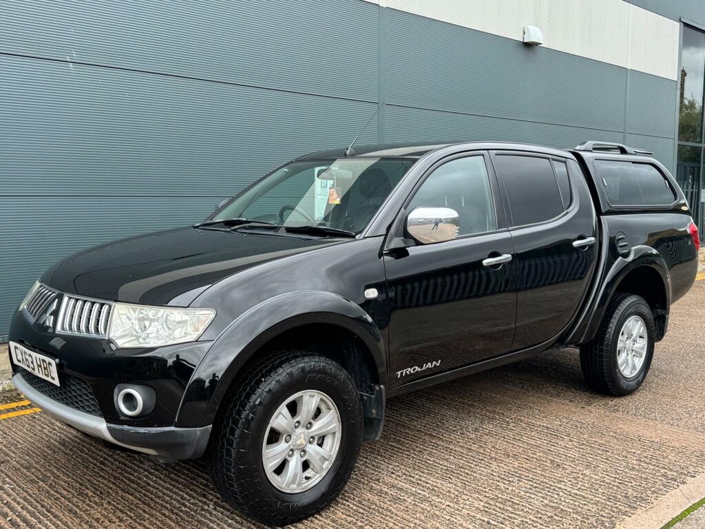 Mitsubishi L200 Red #25