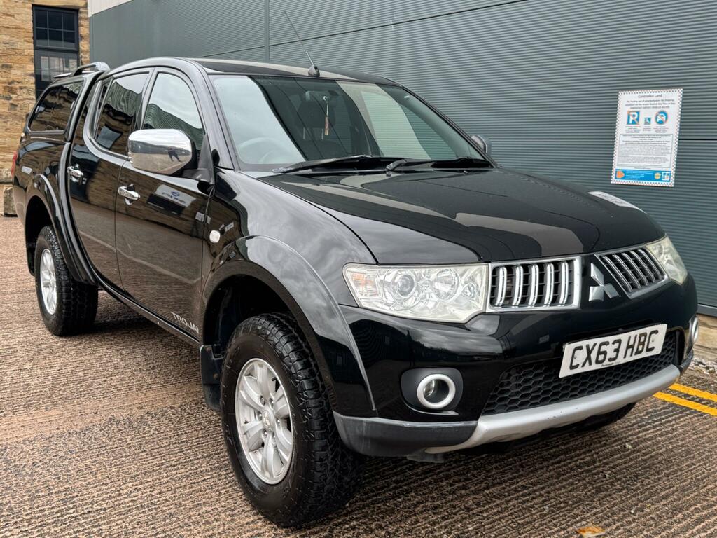 Mitsubishi L200 Red #9