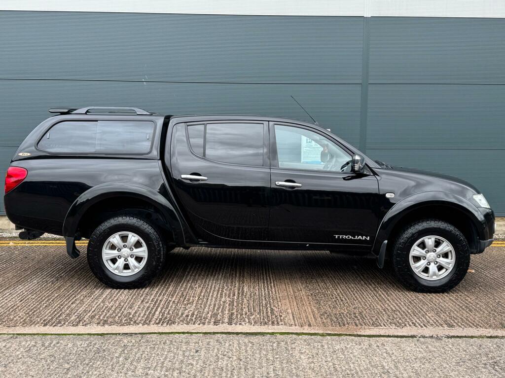 Mitsubishi L200 Red #10