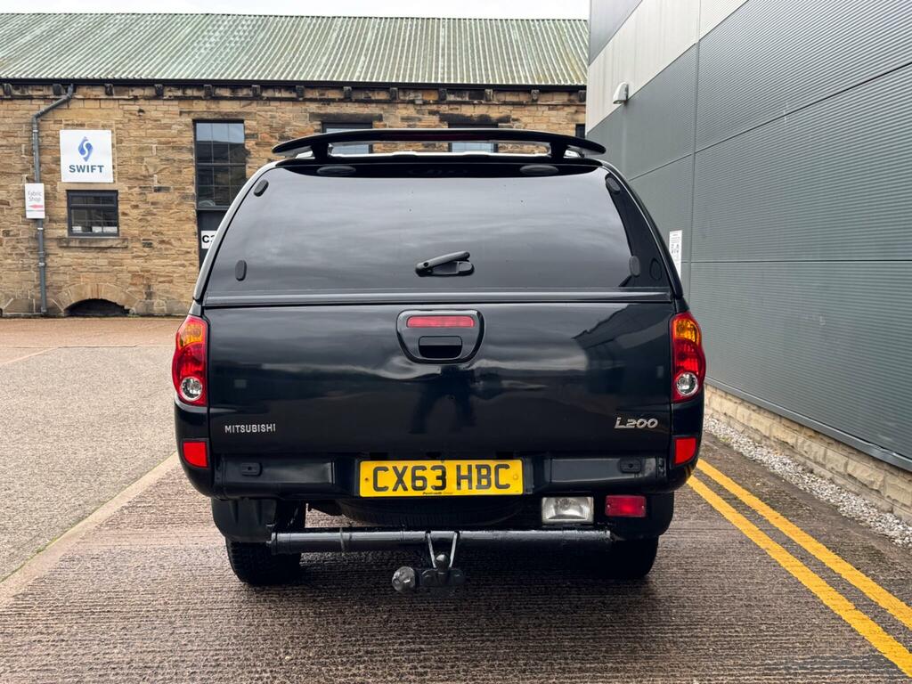 Mitsubishi L200 Red #17