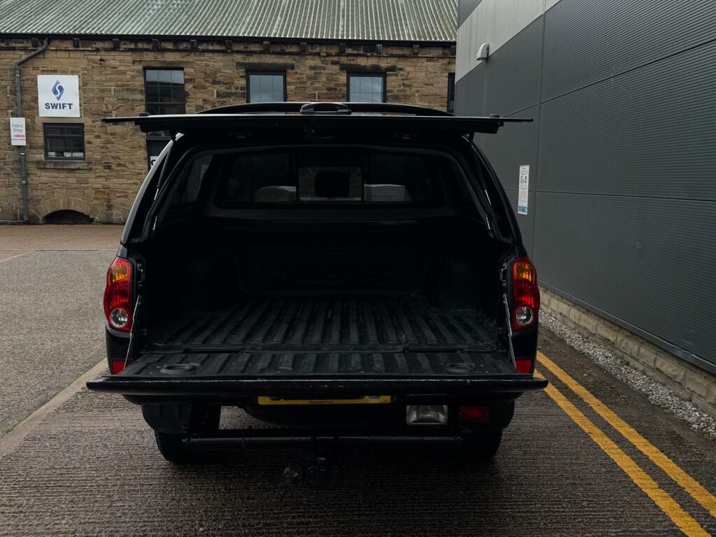 Mitsubishi L200 Red #18