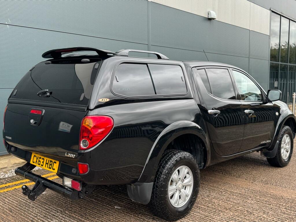 Mitsubishi L200 Red #14