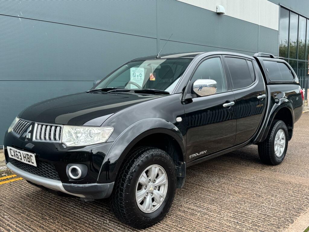 Mitsubishi L200 Red #29