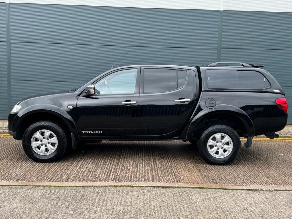 Mitsubishi L200 Red #23