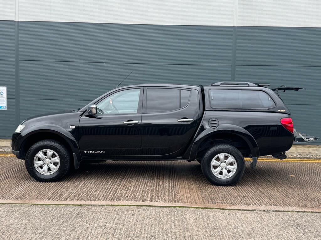 Mitsubishi L200 Trojan Black #3
