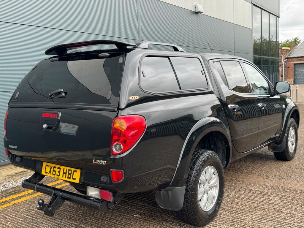 Mitsubishi L200 Red #16