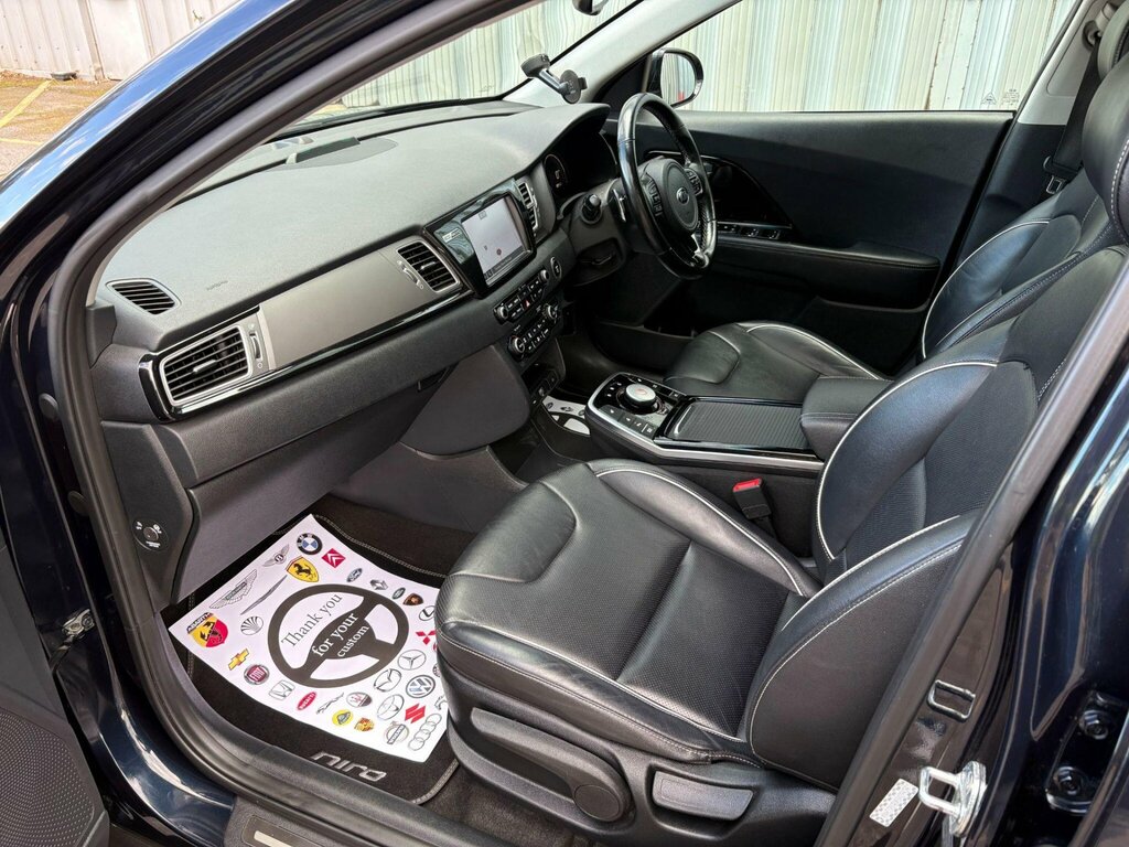 Kia e-Niro  Silver #21