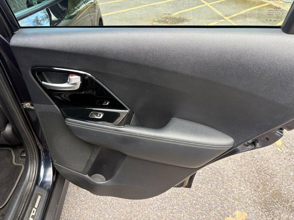 Kia e-Niro  Silver #33