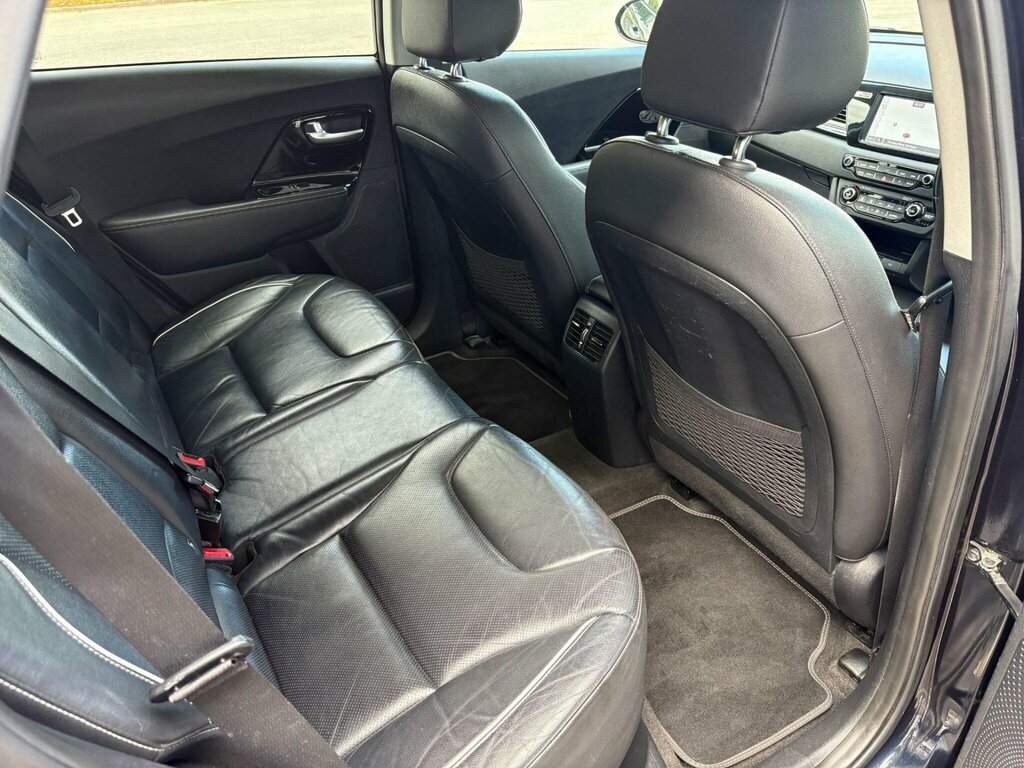 Kia e-Niro  Silver #19