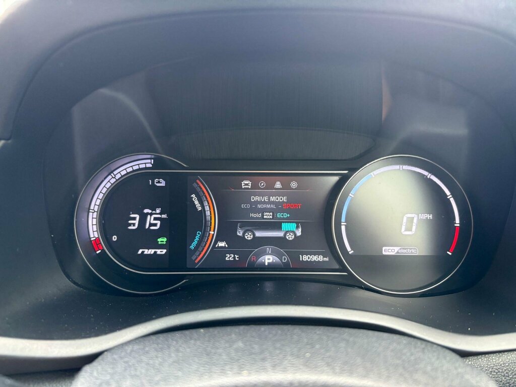 Kia e-Niro  Silver #28