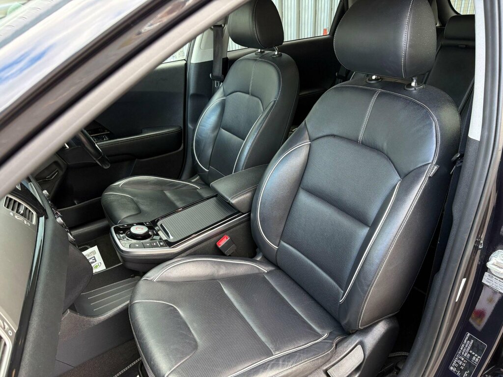 Kia e-Niro  Silver #23
