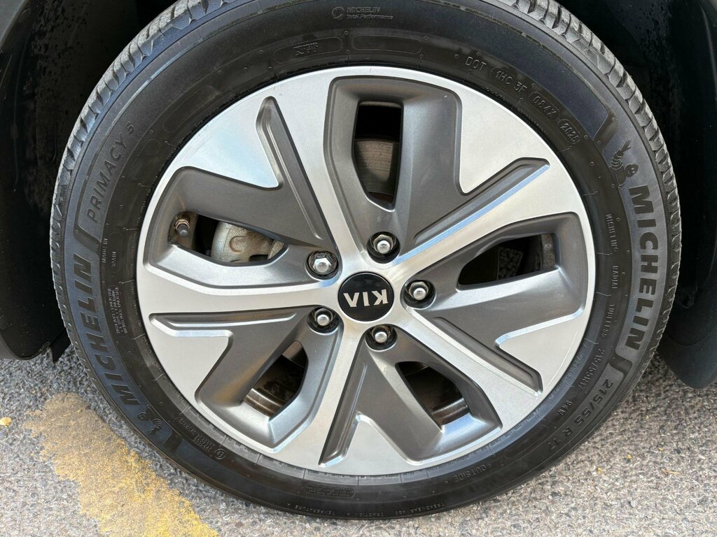 Kia e-Niro  Silver #35