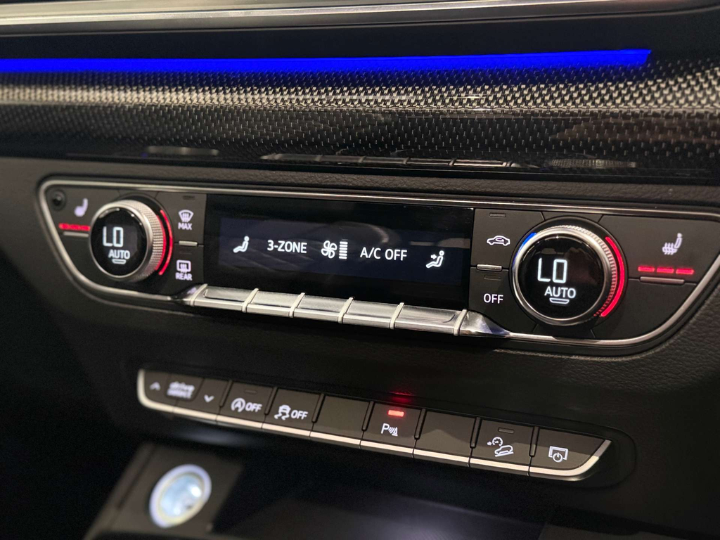Audi SQ5 Automatic Black #16