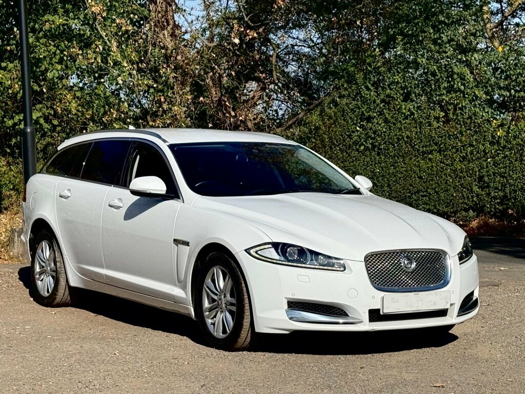 Jaguar XF 3.0D V6 Luxury Sportbrake Euro 5 Ss BJ63FLA White #5