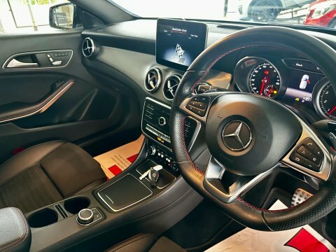 Mercedes-Benz CLA Class 180 Amg Line Edition Black #49