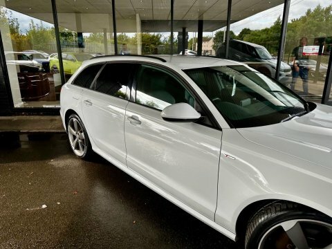 Audi A6 2.0 Tdi Black White #3