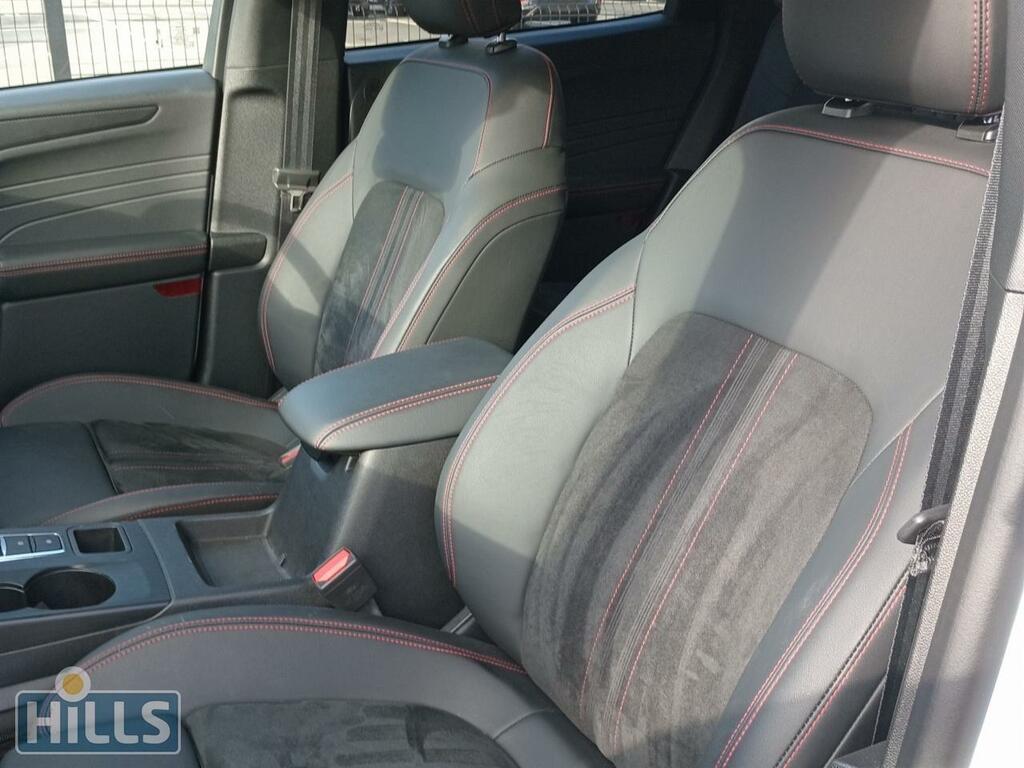 Ford Kuga Active Green #32