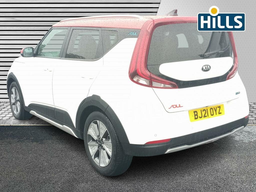 Kia Soul 64Kwh First Edition White #2