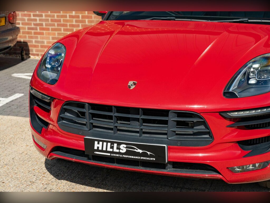 Porsche Macan Automatic Red #8
