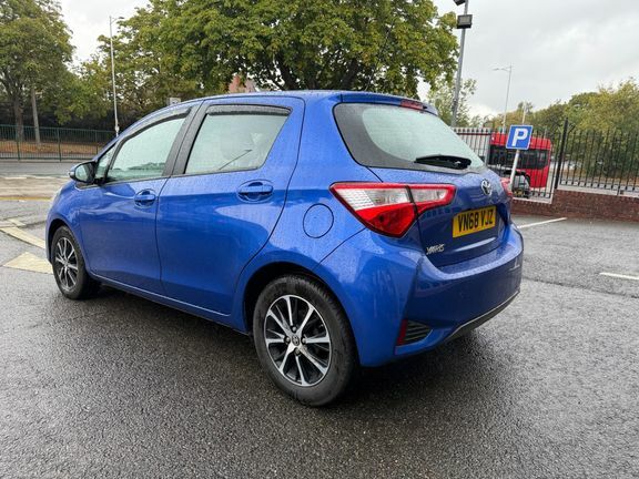 Toyota Yaris 1.5 Vvt-i Icon Tech Euro 6 Blue #5