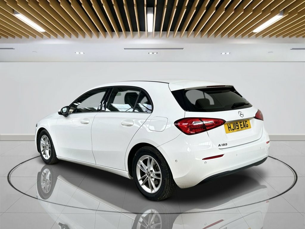 Mercedes-Benz A Class 1.3L Se HJ19EAG White #3