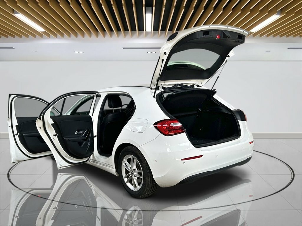 Mercedes-Benz A Class 1.3L Se HJ19EAG White #5