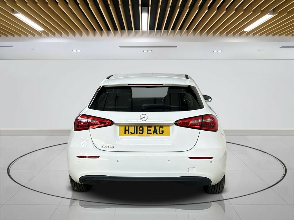 Mercedes-Benz A Class 1.3L Se HJ19EAG White #4