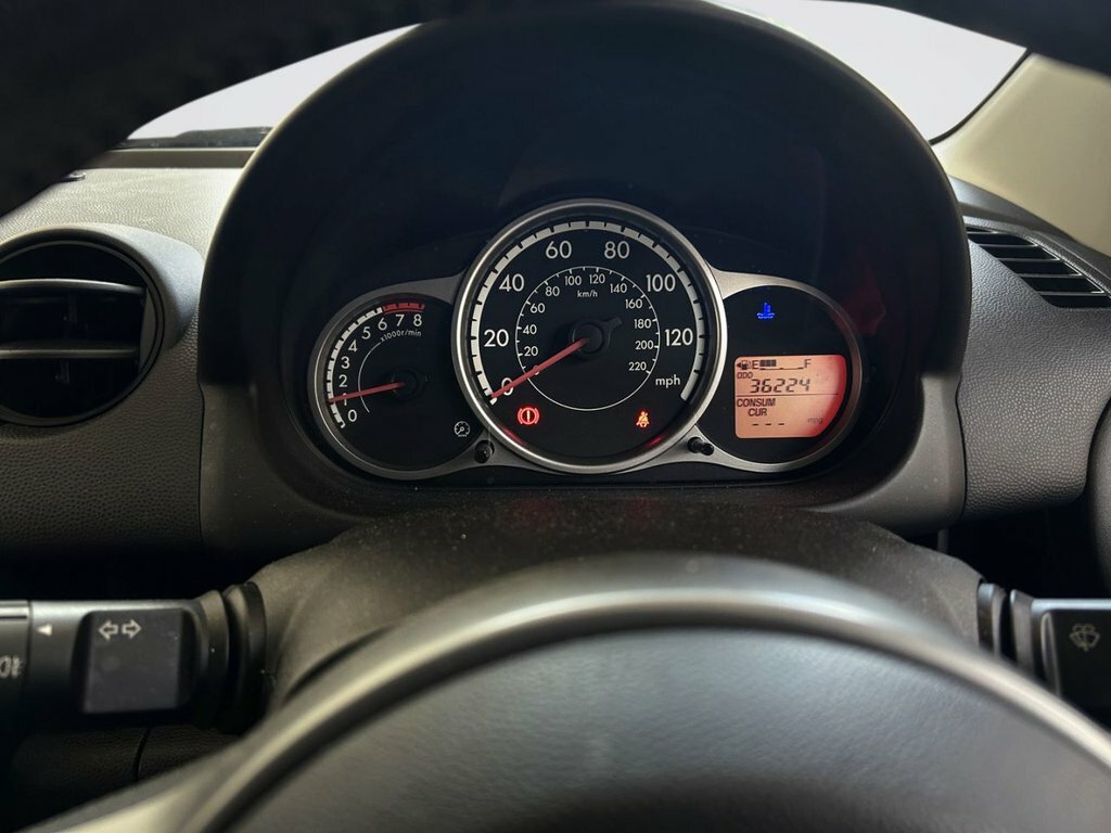 Mazda 2 Tamura Activematic Red #16
