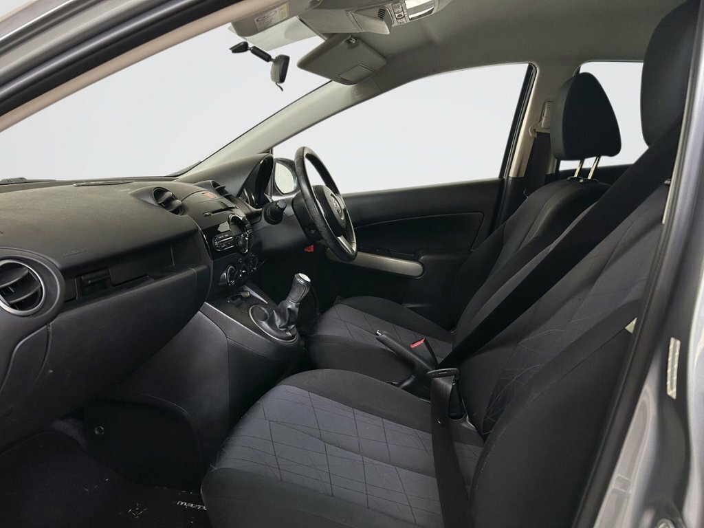 Mazda 2 Tamura Activematic Red #11