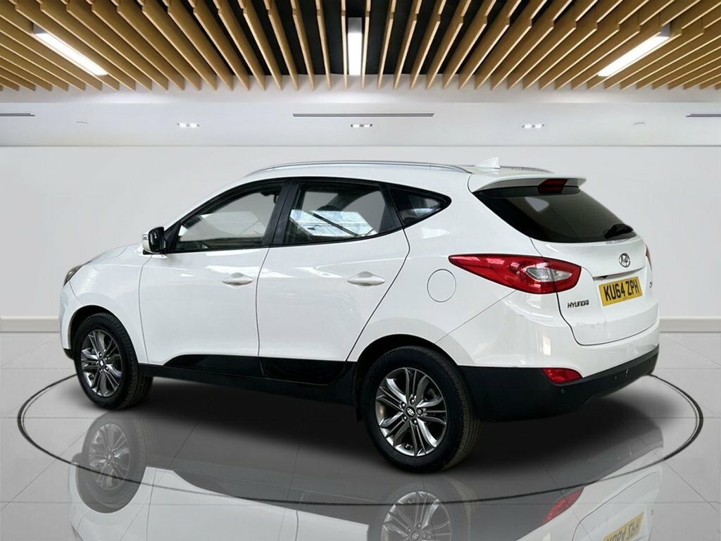 Hyundai Ix35 Suv White #6