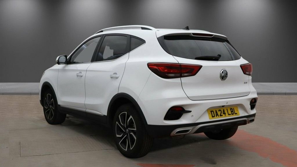 MG ZS 1.5L Exclusive DA24LBL White #3
