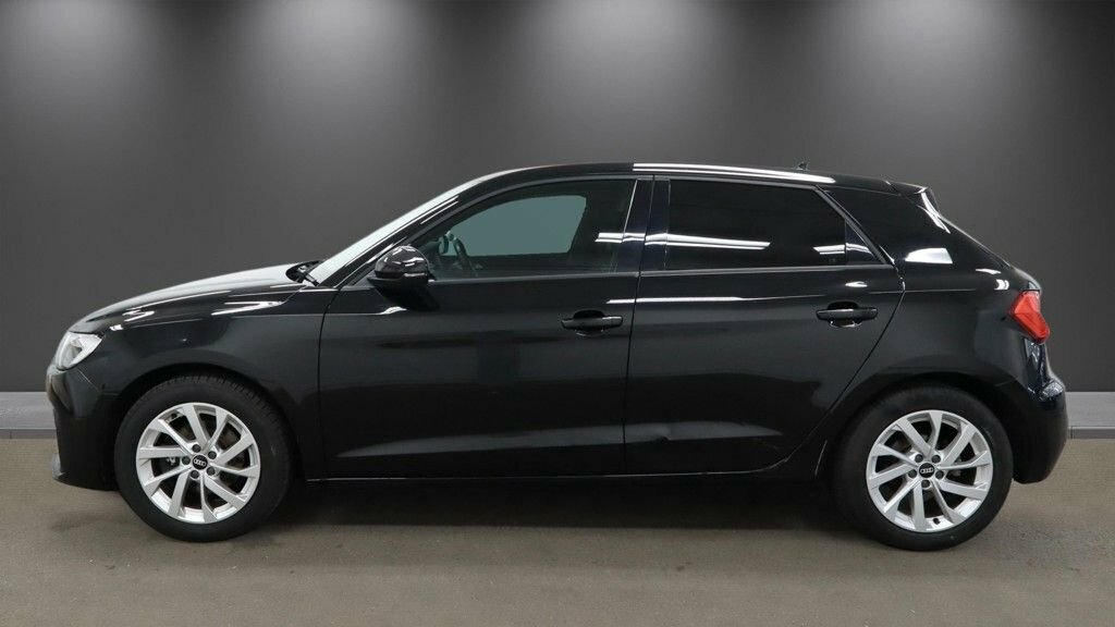 Audi A1 1L Sport BW21CFP Black #6