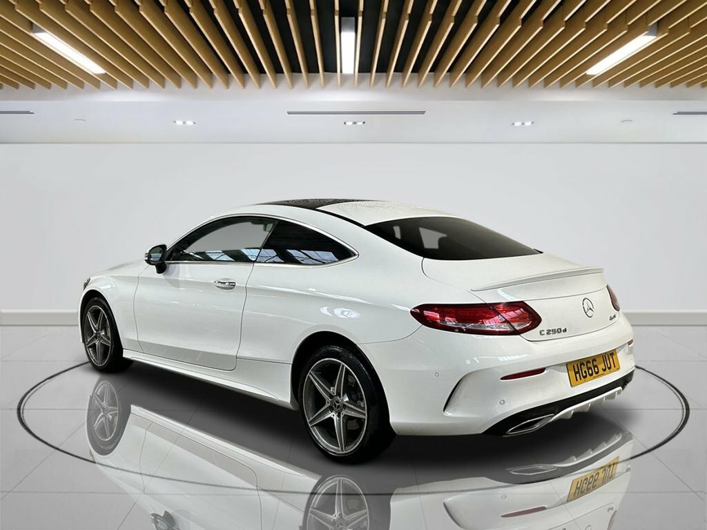 Mercedes-Benz C Class Coupe HG66JUT White #6