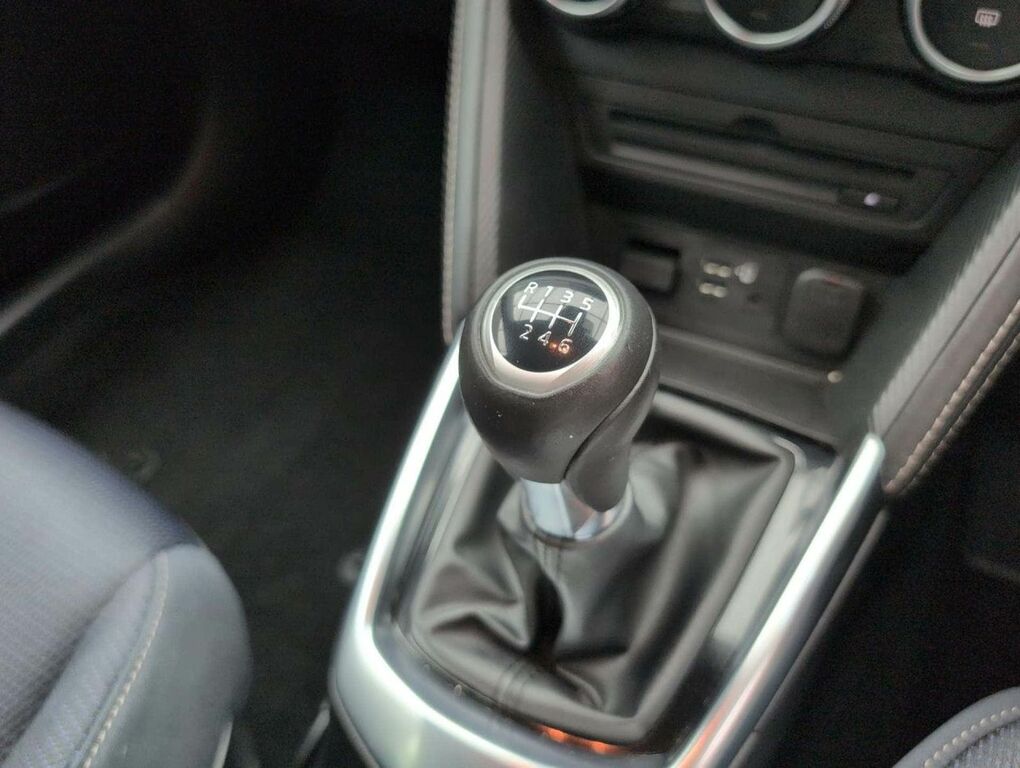 Mazda 2 Hatchback White #19