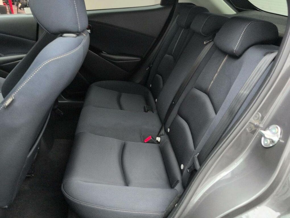 Mazda 2 Hatchback White #30