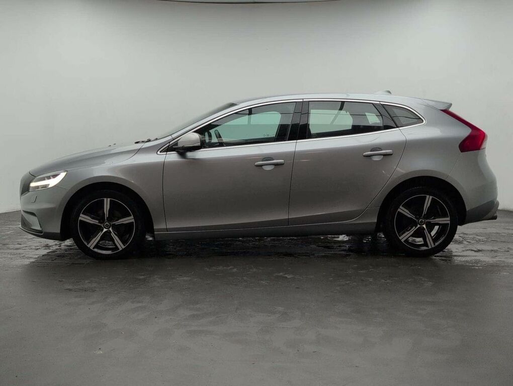 Volvo V40 2.0 V40 R-design Nav D2 KT66KCG Silver #5