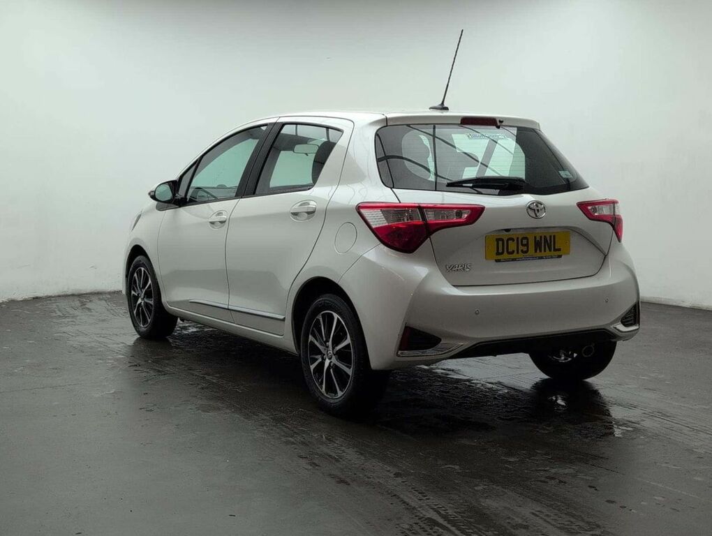 Toyota Yaris 1.5 Yaris Icon Tech Vvt-i DC19WNL White #6